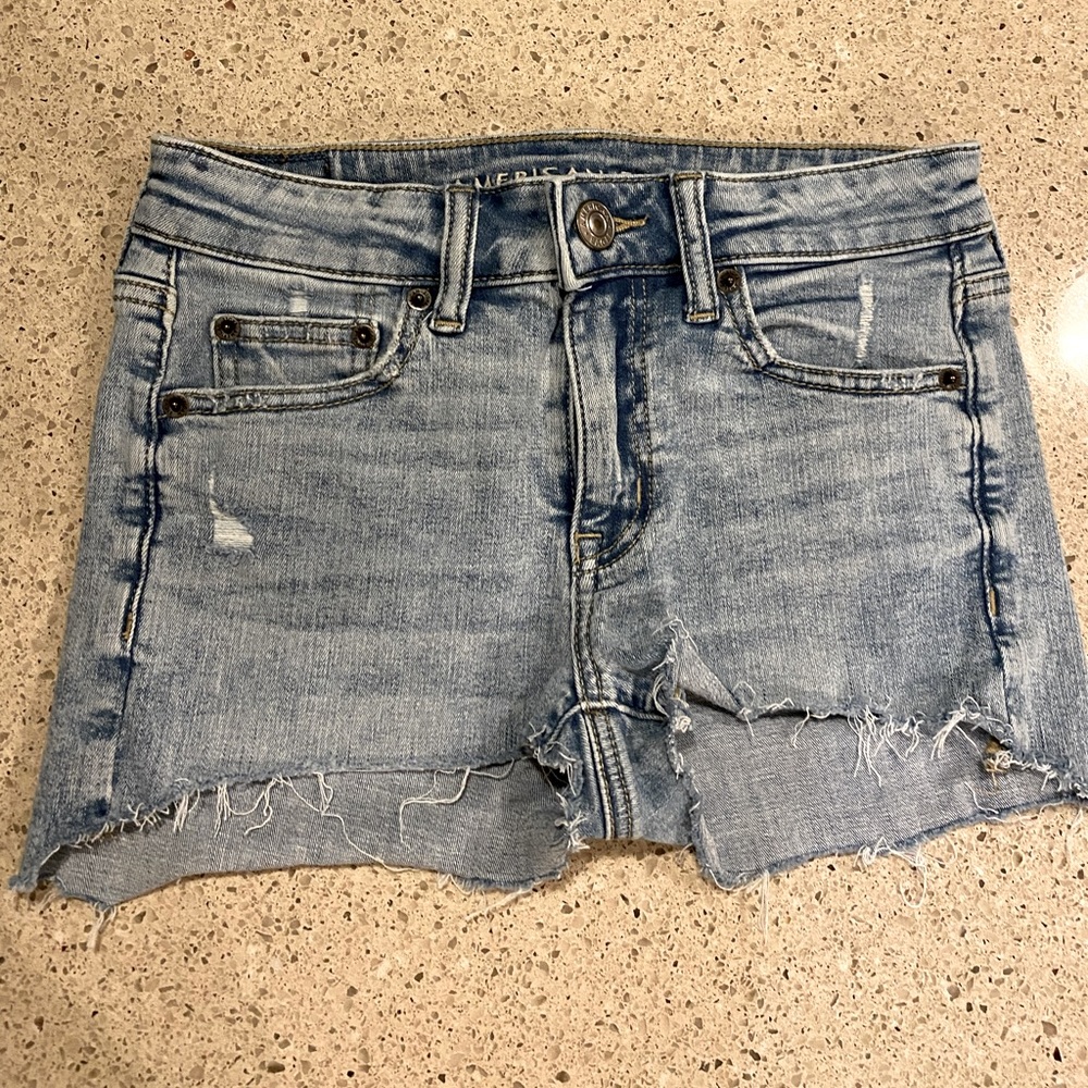 Nice Jean shorts for the summer.